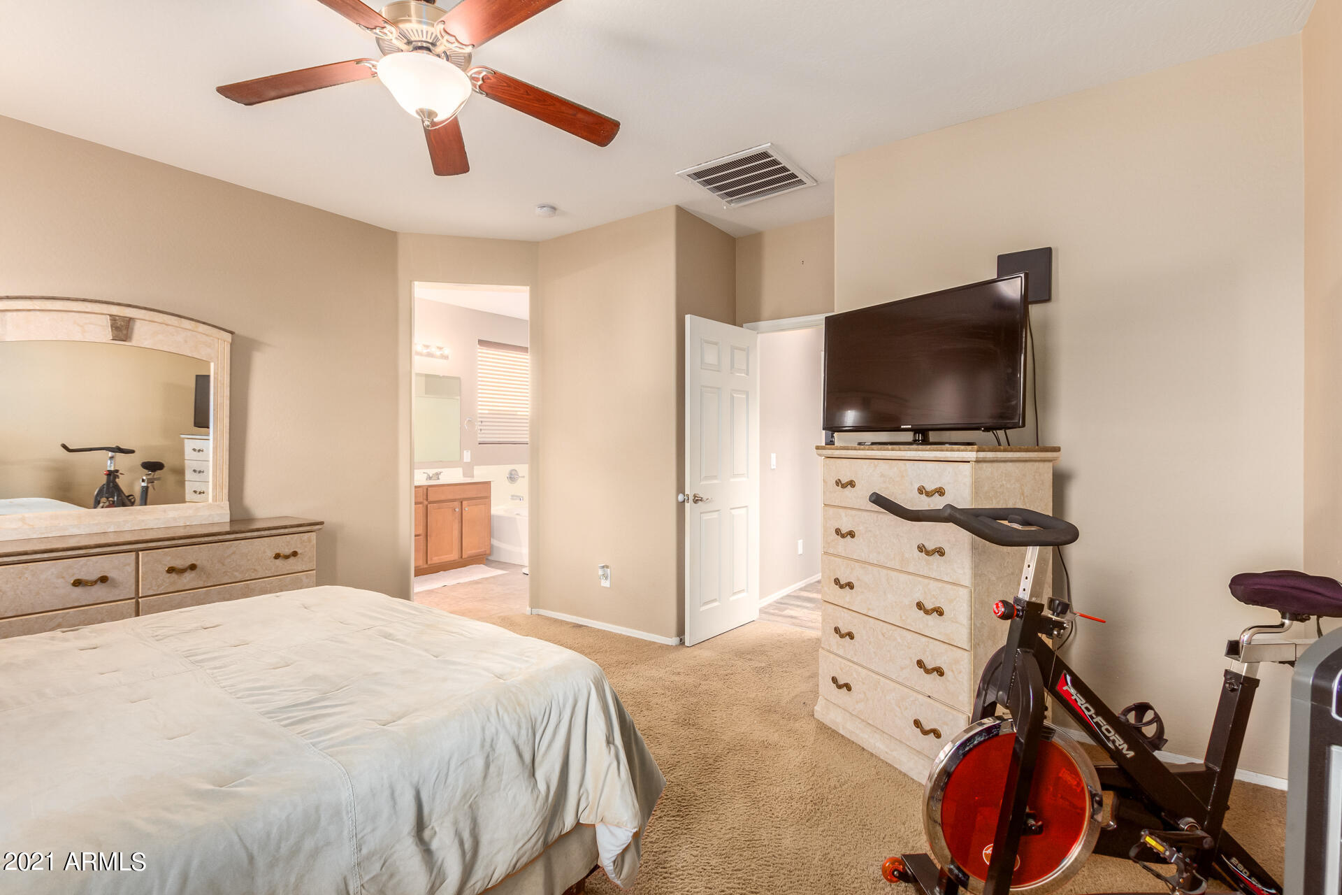 2562 West Gaby Road Phoenix, AZ 85041 - Photo 11 of 24 11-Gaby