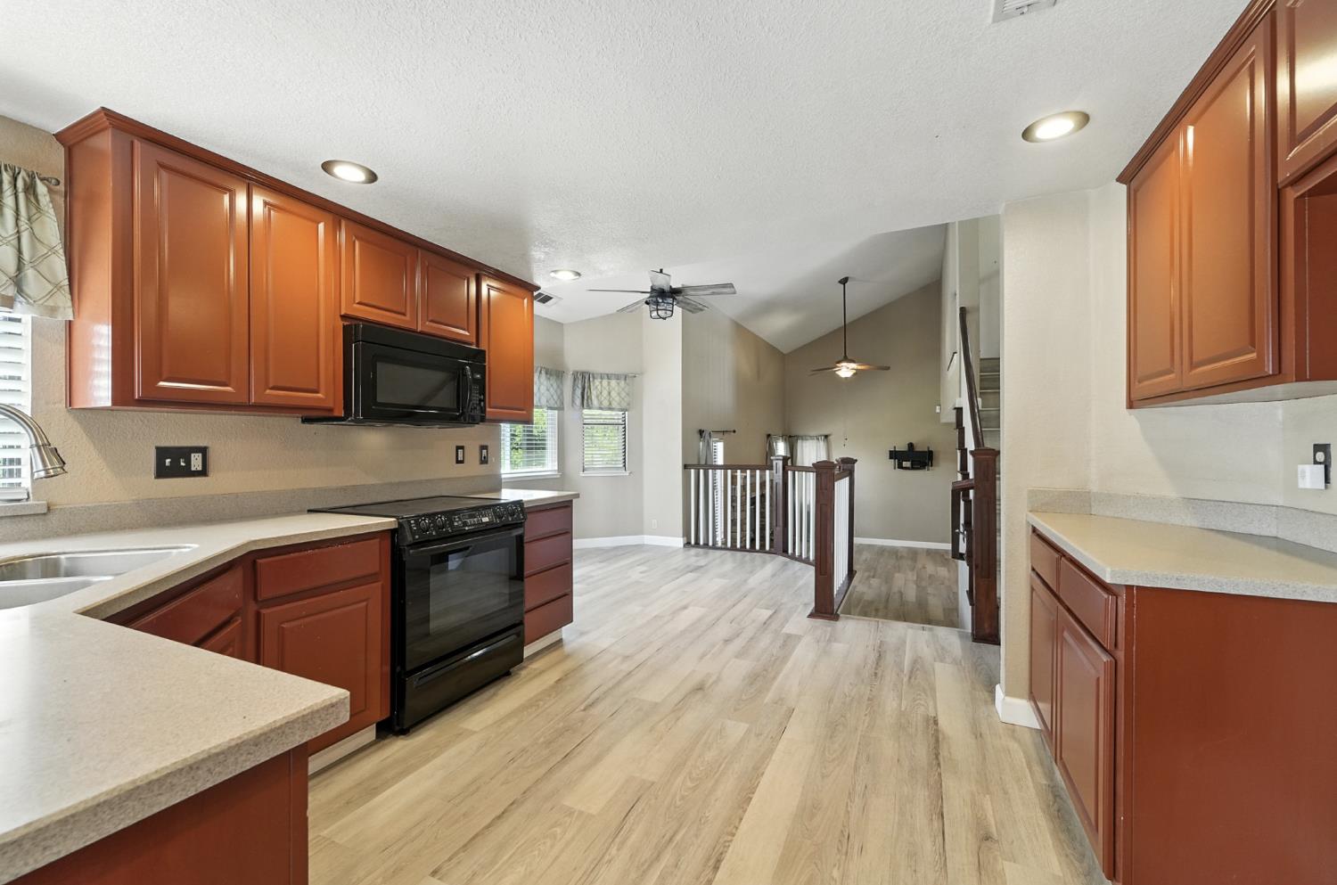 834 Cedar Ridge Drive Turlock, CA 95382 - Photo 12 of 57