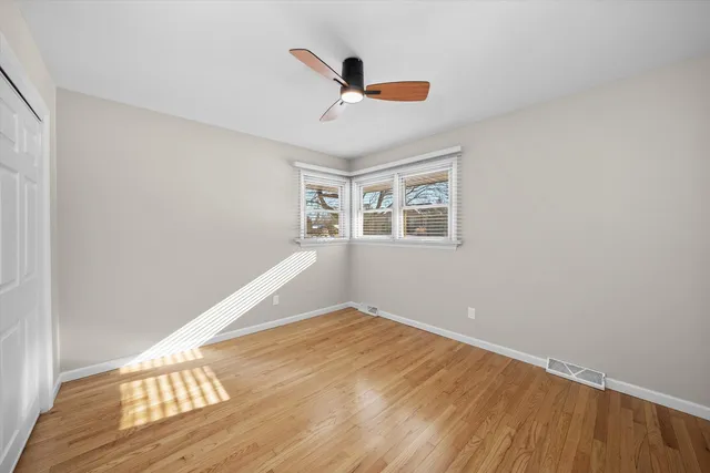 $385,000 | 225 East Francis Road, New Lenox, IL 60451