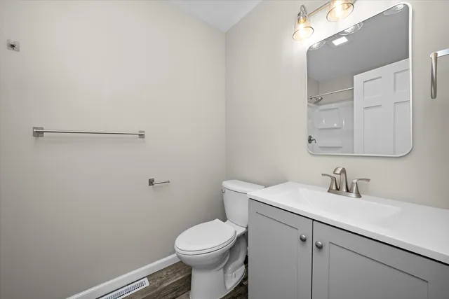 $385,000 | 225 East Francis Road, New Lenox, IL 60451