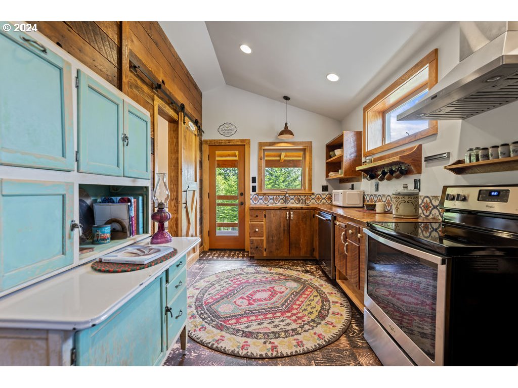 444 Fredrickson Road Woodland, WA 98674 - Photo 21 of 39 Gallery Image 21