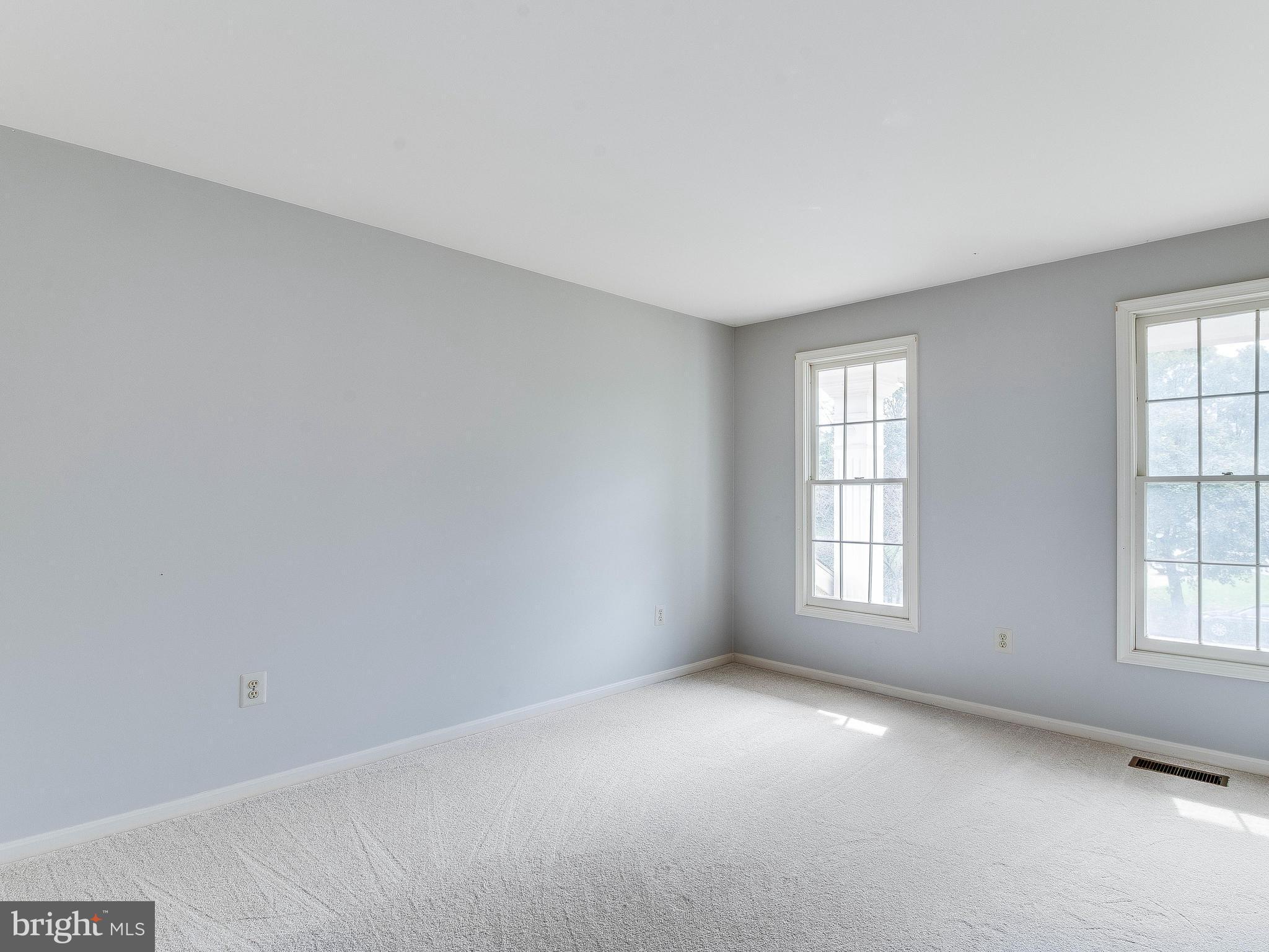 13805 Turnmore Road Silver Spring, MD 20906 - Photo 17 of 29 an empty room with a window
