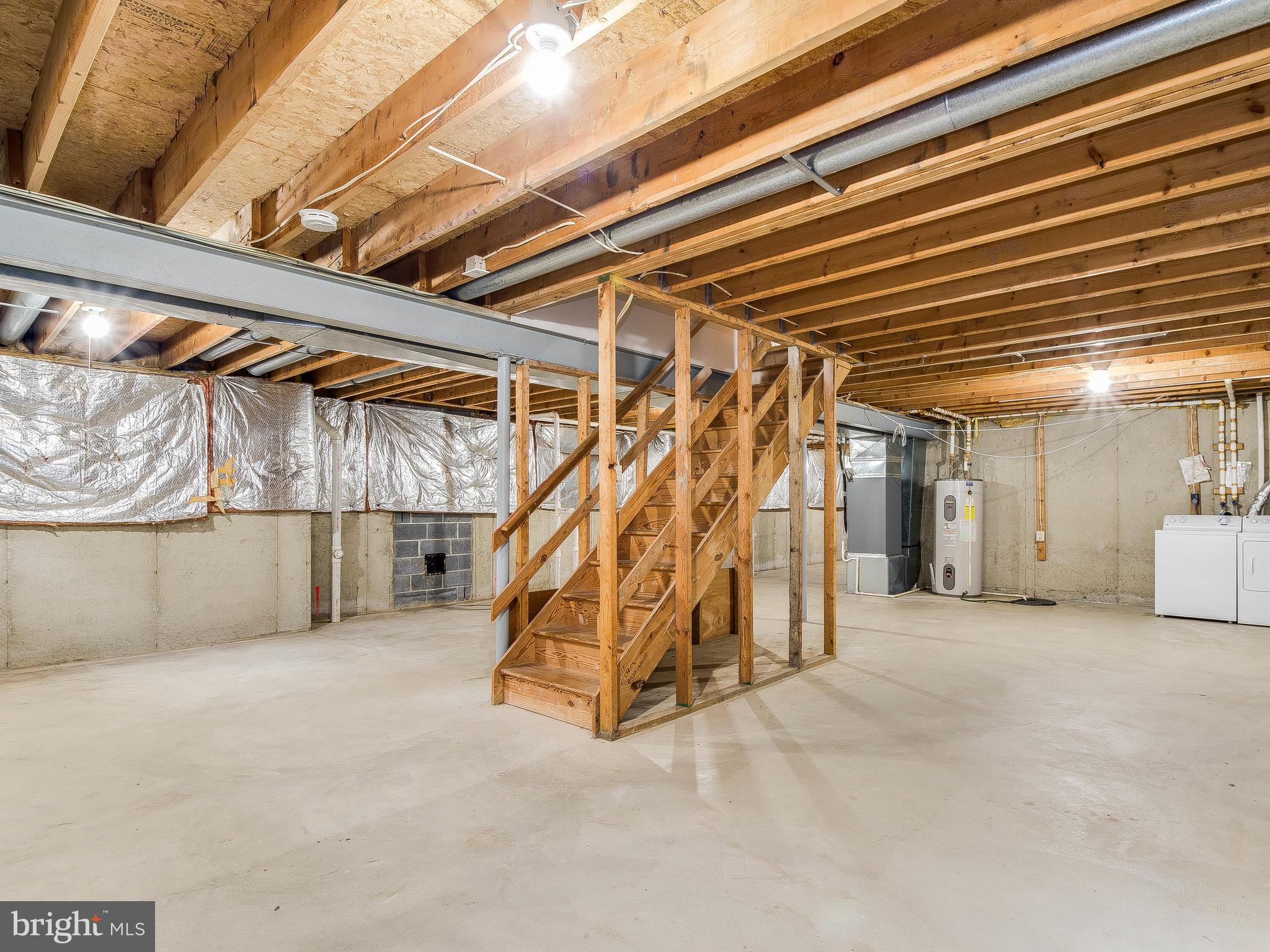 13805 Turnmore Road Silver Spring, MD 20906 - Photo 25 of 29 a view of an empty room
