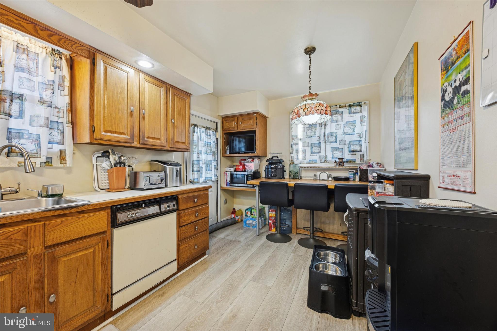 78 Marshall Road Lansdowne, PA 19050 - Photo 11 of 26 a kitchen with lots of counter top space