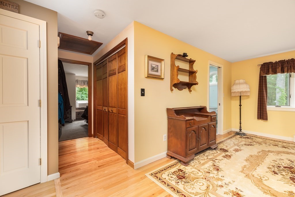 1009 Walnut Plain Road Rochester, MA 02770 - Photo 13 of 42