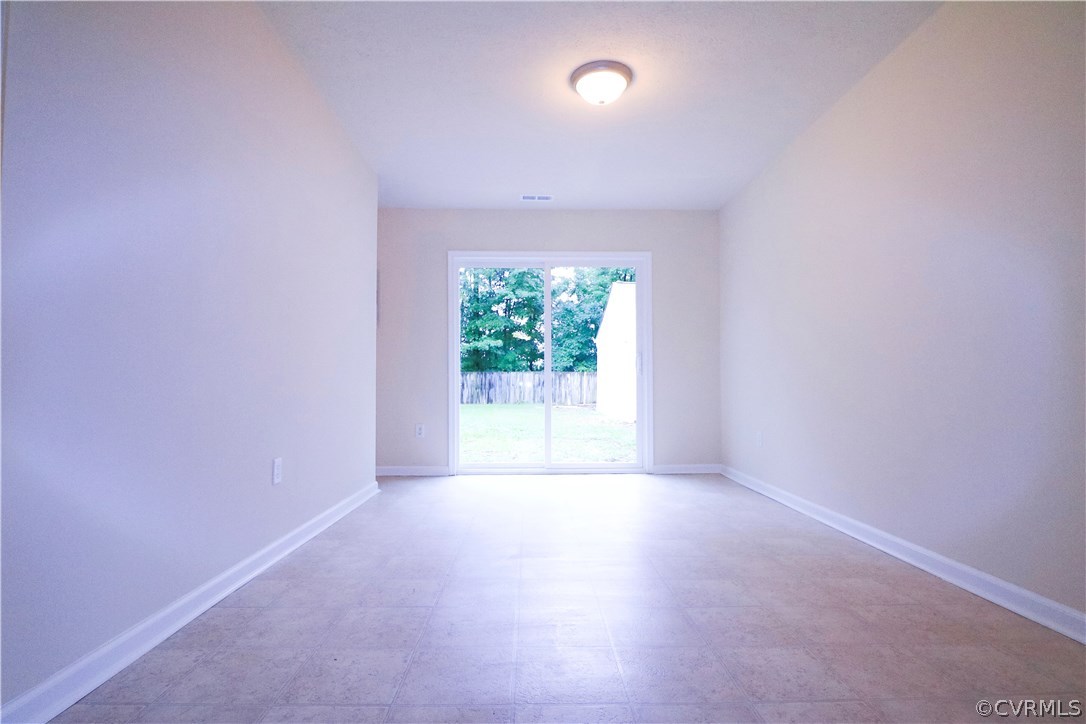 5716 Linda Road Sandston, VA 23150 - Photo 6 of 27 Gallery Image 6