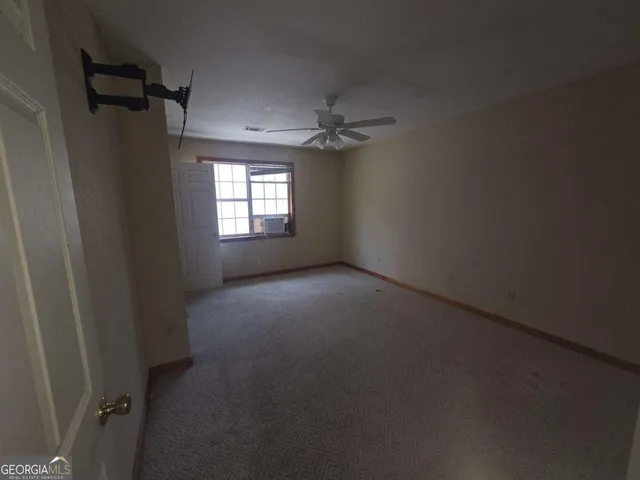 a view of room and empty racks