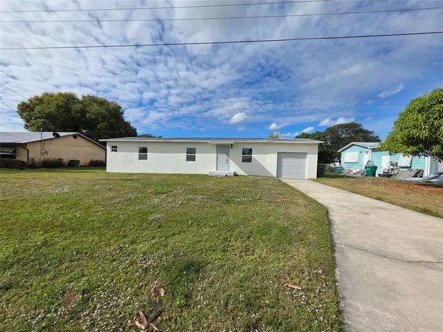 $2,300 | 3633 Southeast 20th Terrace, Okeechobee, FL 34974