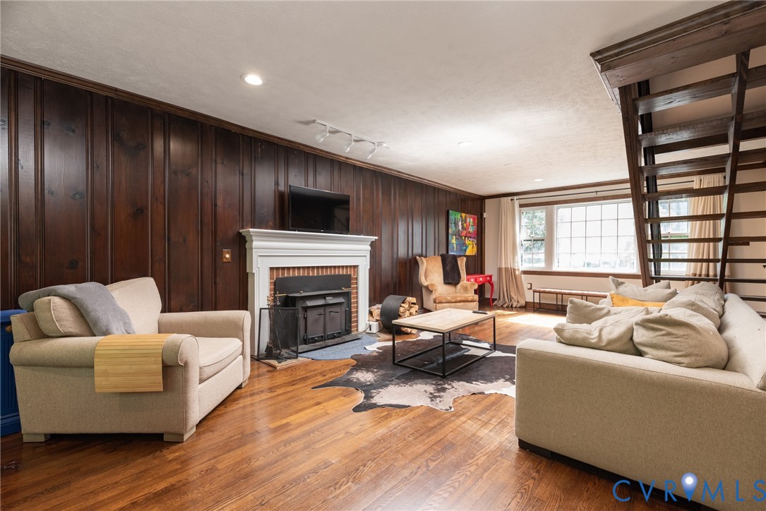 2210 Skipwith Road Richmond, VA 23294 - Photo 4 of 46 Gallery Image 4
