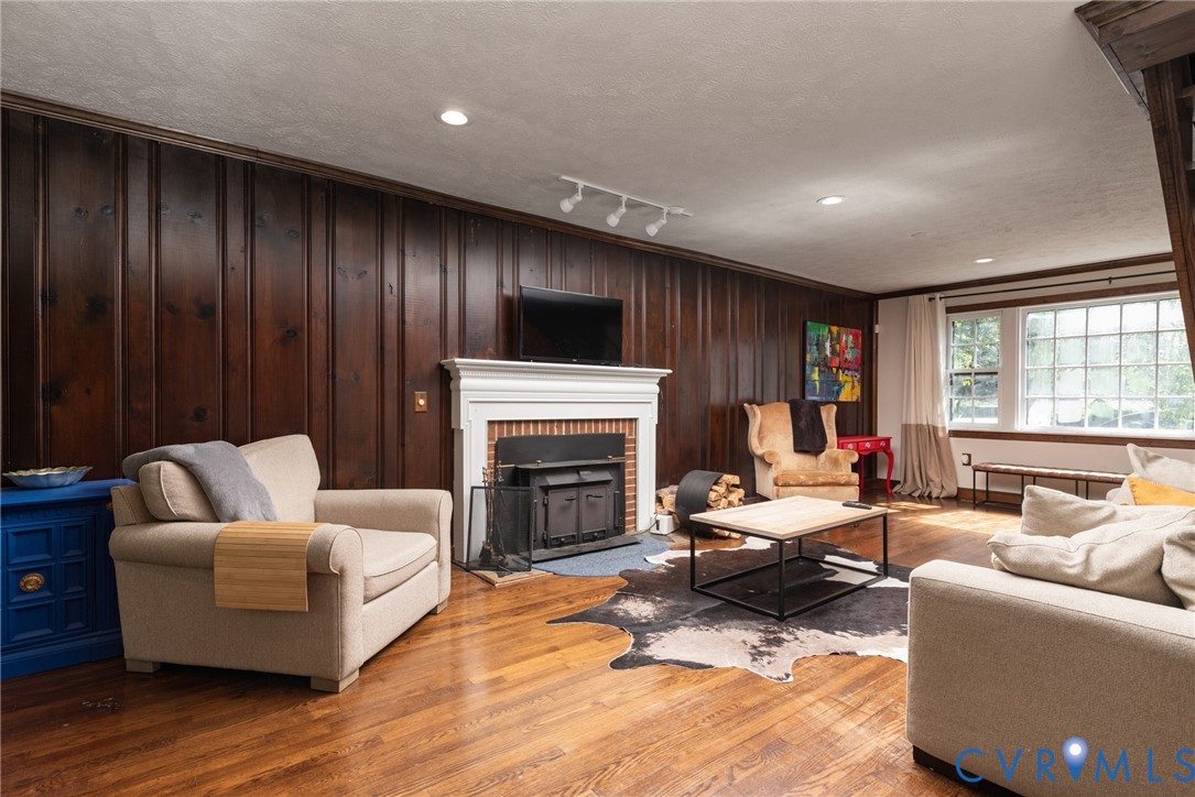 2210 Skipwith Road Richmond, VA 23294 - Photo 8 of 46 Gallery Image 8