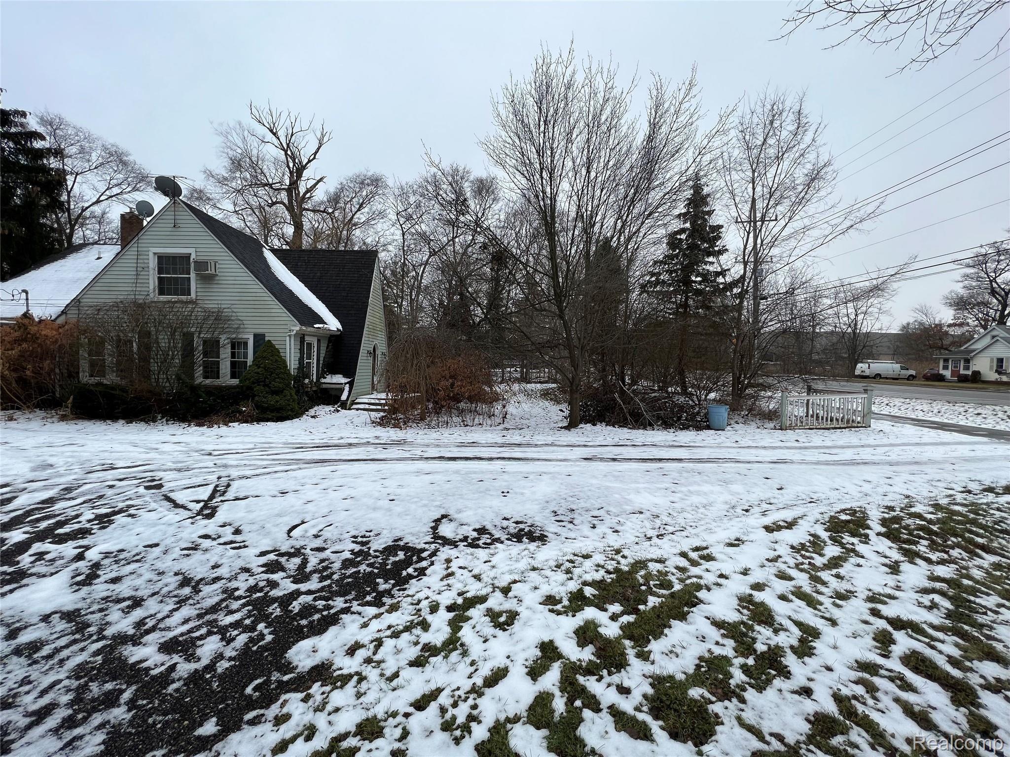 3305 West Auburn Road Rochester, MI 48309 - Photo 6 of 52 IMG_8388.JPG