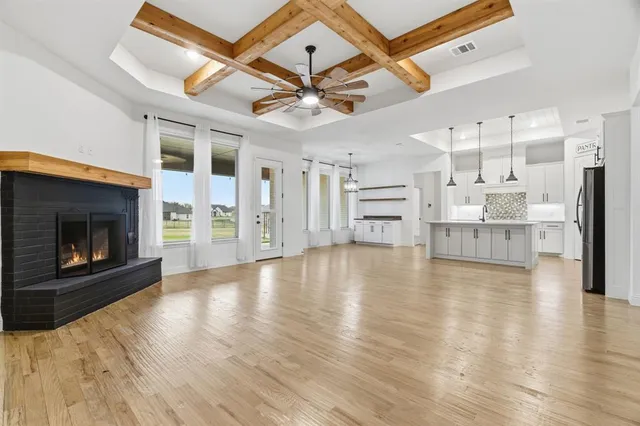 $585,000 | 120 Southern Court, Springtown, TX 76082