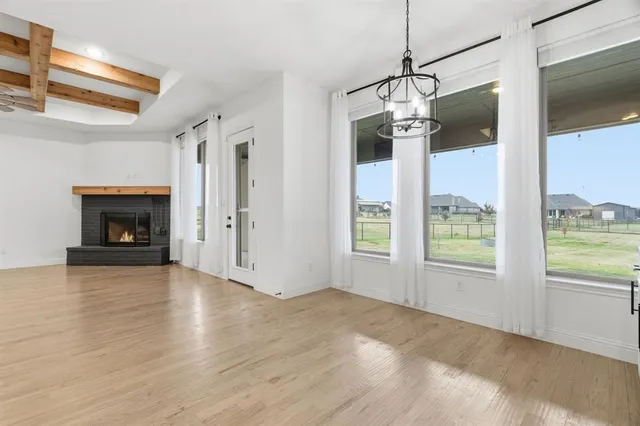 $585,000 | 120 Southern Court, Springtown, TX 76082