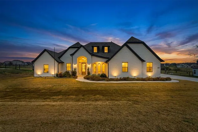 $585,000 | 120 Southern Court, Springtown, TX 76082