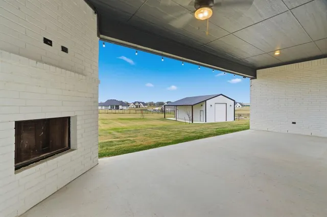 $585,000 | 120 Southern Court, Springtown, TX 76082