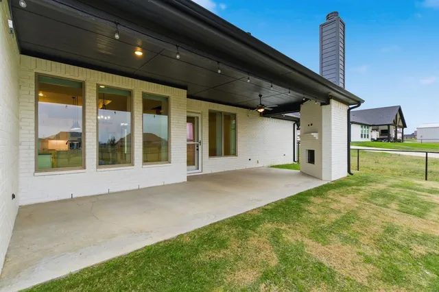 $585,000 | 120 Southern Court, Springtown, TX 76082