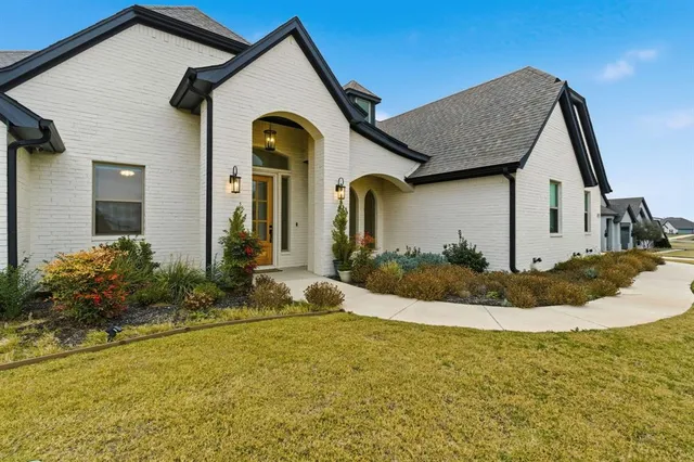 $585,000 | 120 Southern Court, Springtown, TX 76082