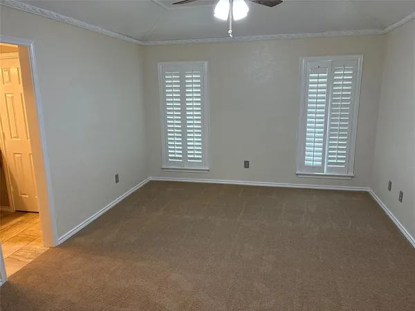 $2,550 | 410 Peacock Circle, Duncanville, TX 75137