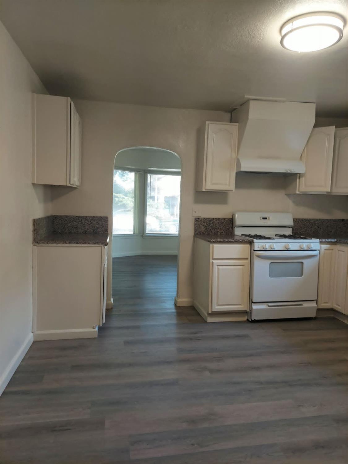 411 Alturas Avenue Modesto, CA 95351 - Photo 6 of 13