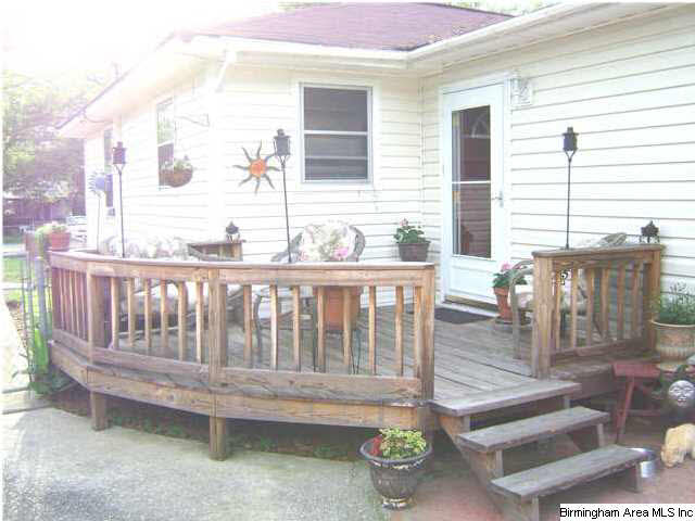 709 Bain Avenue Weaver, AL 36277 - Photo 2 of 15