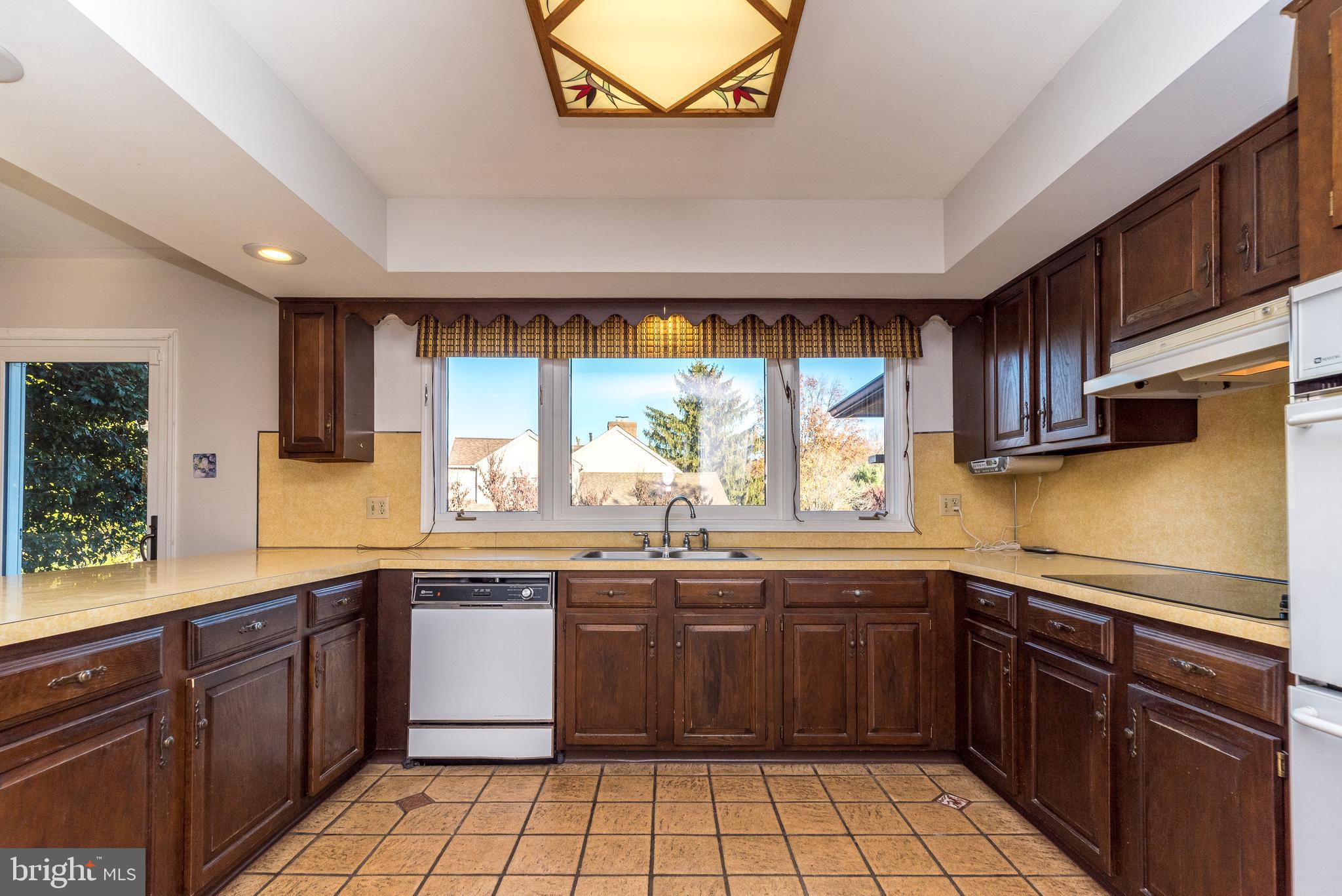 5645 South Deer Run Road Doylestown, PA 18902 - Photo 13 of 31 Gallery Image 13