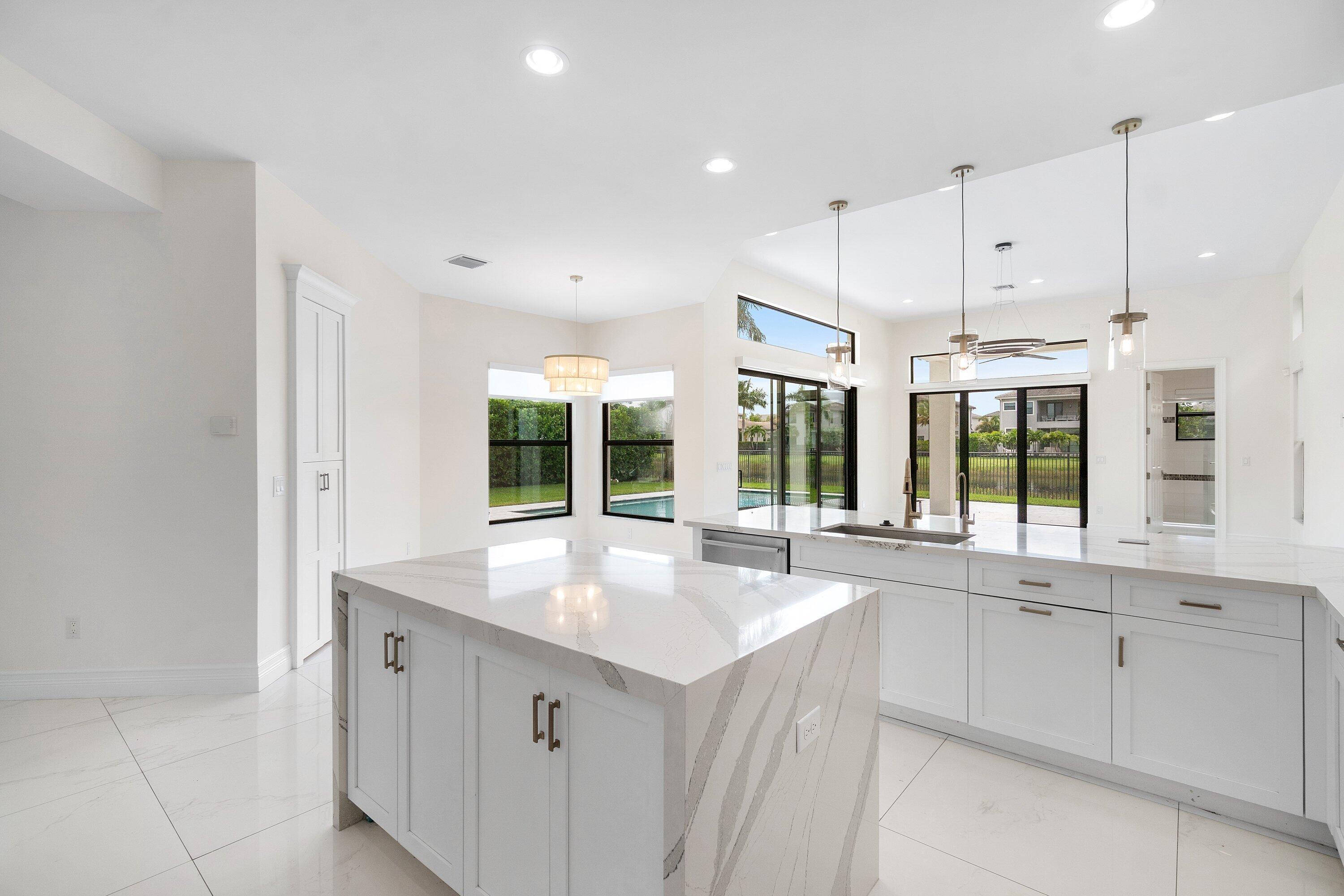 17352 Rosella Road Boca Raton, FL 33496 - Photo 12 of 31 009-17352RosellaRoad-BocaRaton-FL-33496-