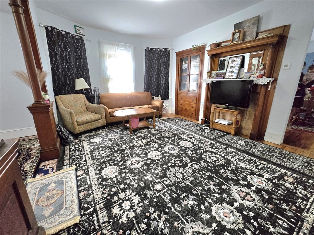 9 Pelham Street Worcester, MA 01609 - Photo 19 of 38 Gallery Image 19