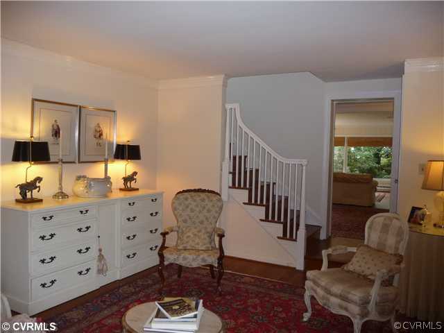 7708 Stuart Hall Road Henrico, VA 23229 - Photo 3 of 24 Living Room