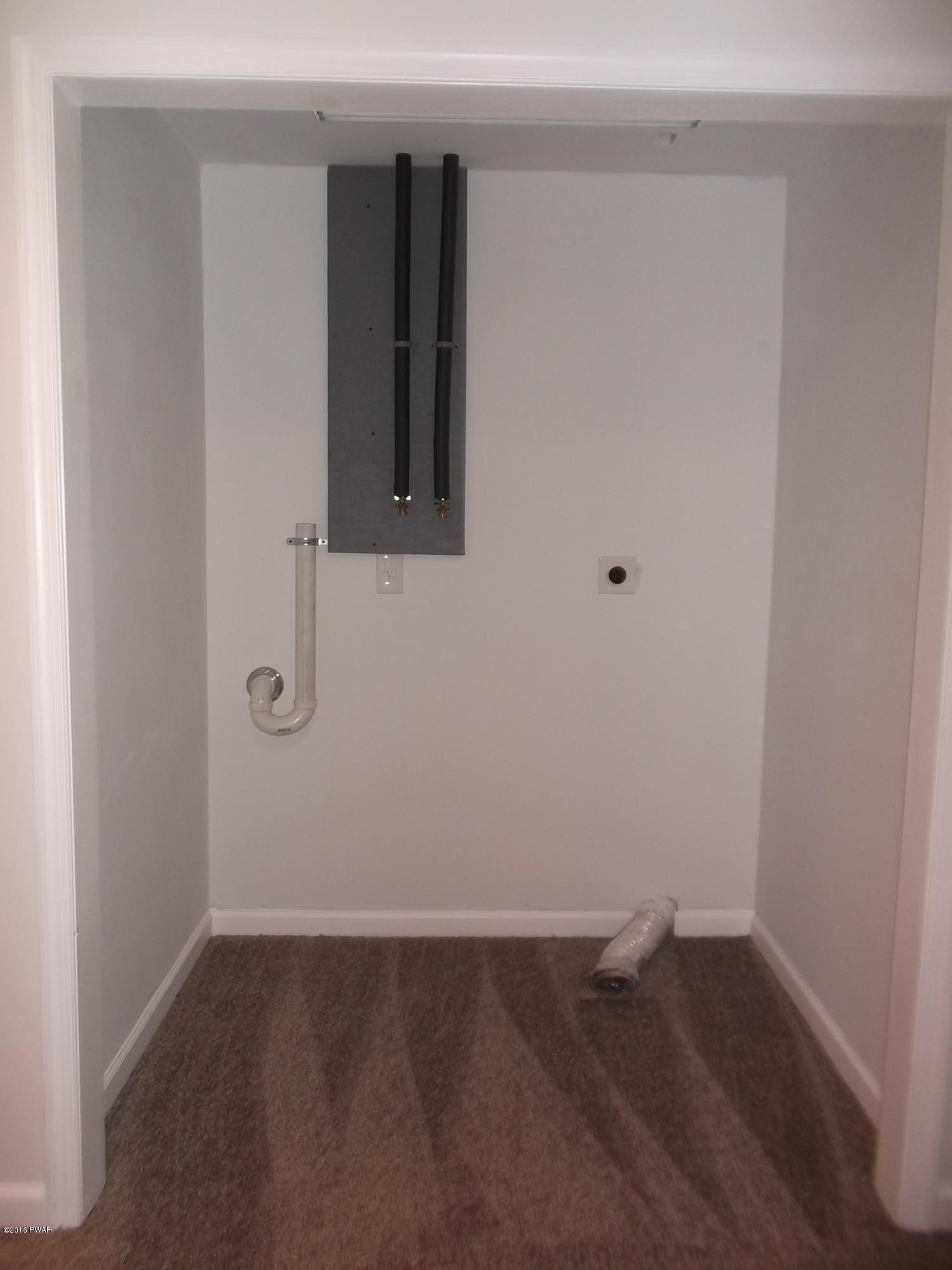 110 Ferris Road Hawley, PA 18428 - Photo 38 of 54 Laundry room
