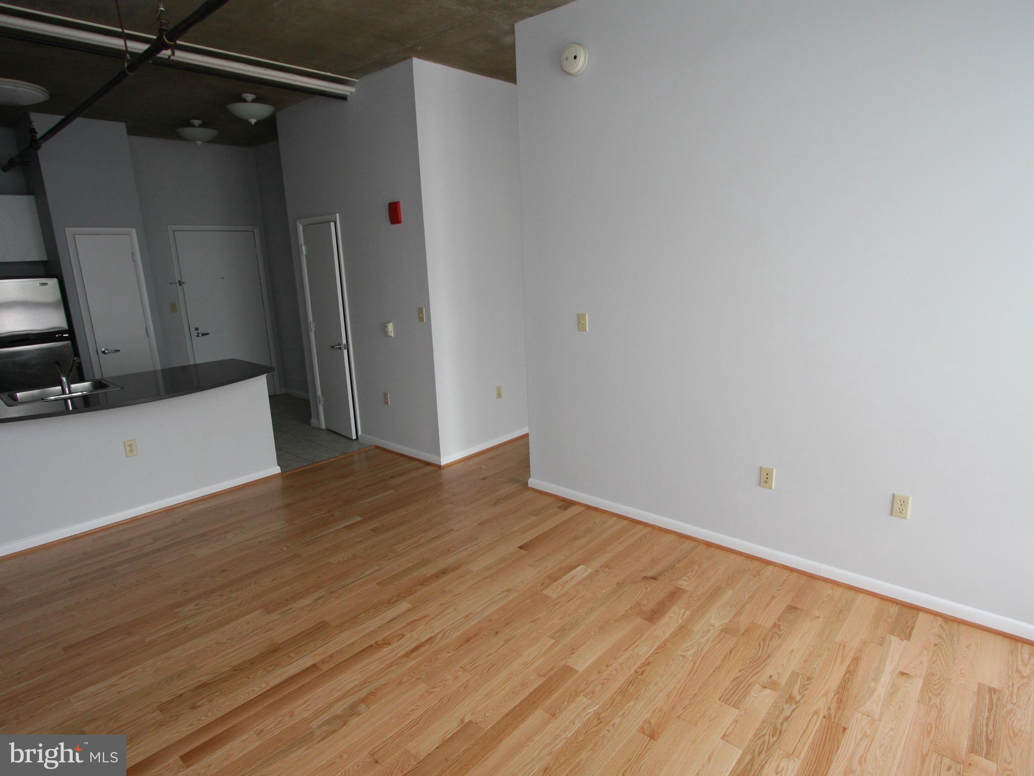 1300 N Street Northwest, Unit 802 Washington, DC 20005 - Photo 14 of 27 Interior (General)