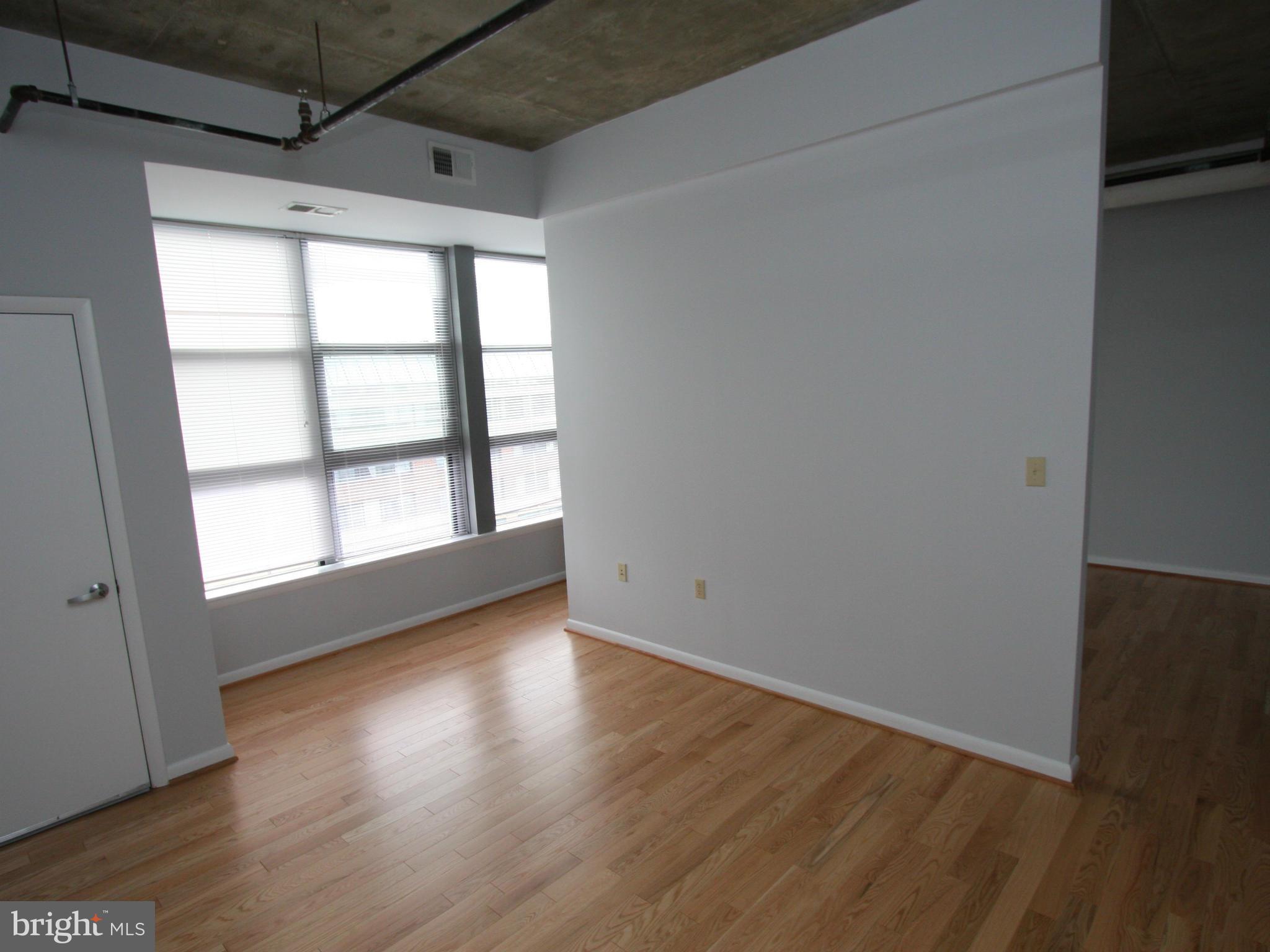 1300 N Street Northwest, Unit 802 Washington, DC 20005 - Photo 16 of 27 Interior (General)