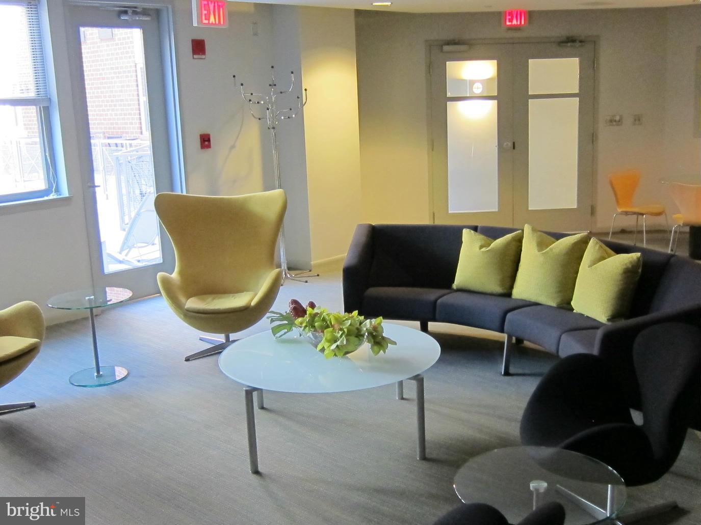 1300 N Street Northwest, Unit 802 Washington, DC 20005 - Photo 21 of 27 Community