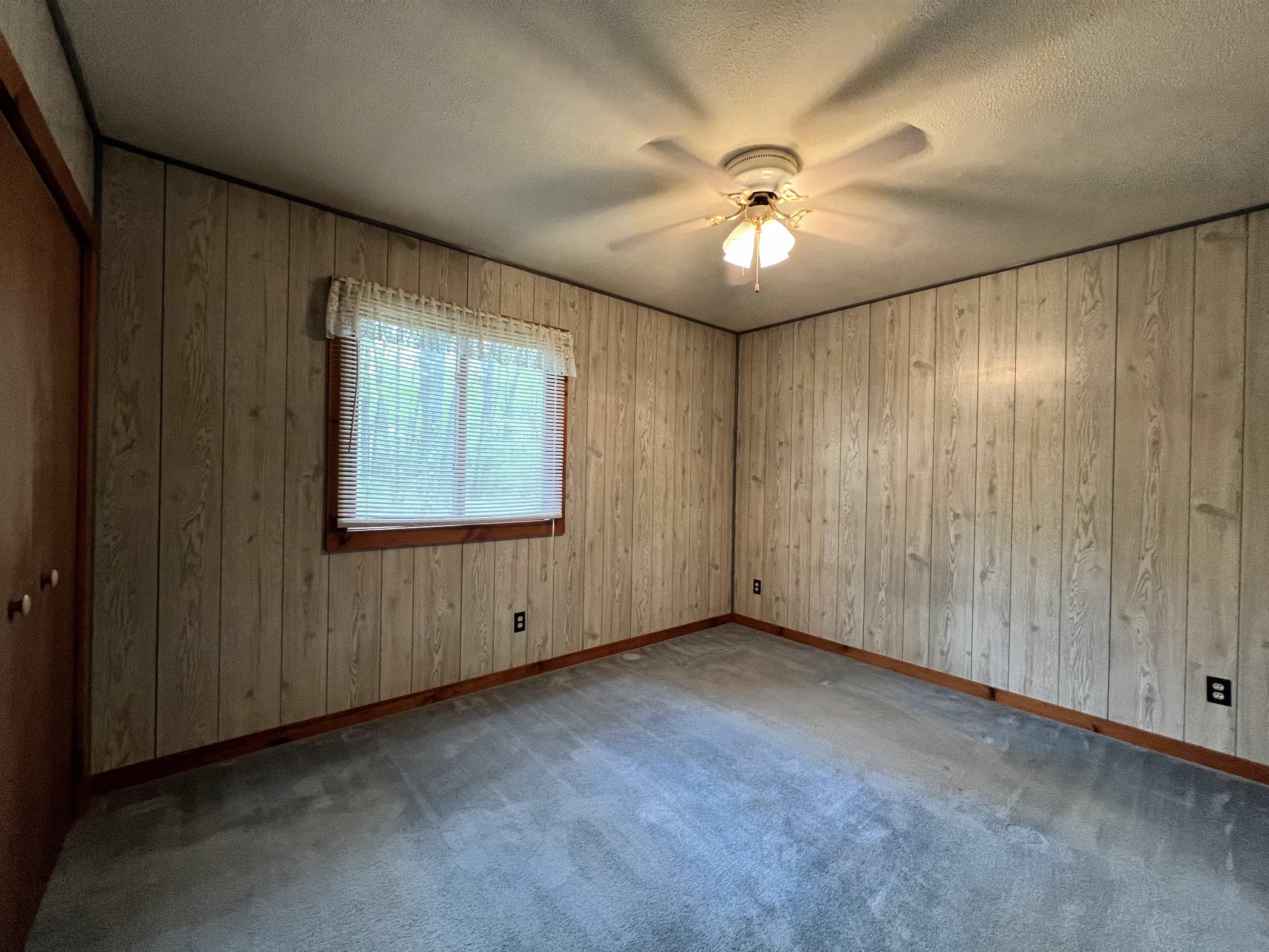 10372 Alps Drive Reed City, MI 49677 - Photo 16 of 31 1922372-965098e2-7b5e-439b-aeb1-24435b28c31d.JPG