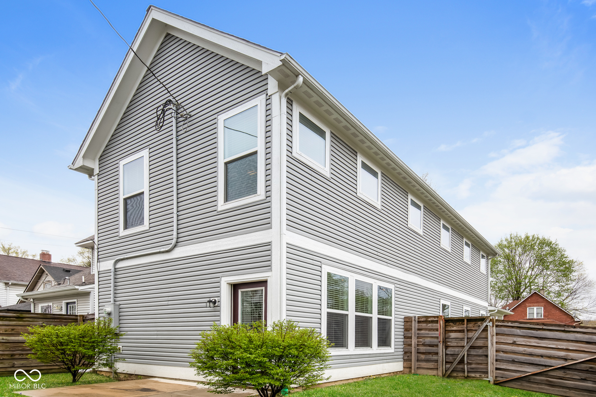 4077 Rookwood Avenue Indianapolis, IN 46208 - Photo 2 of 22