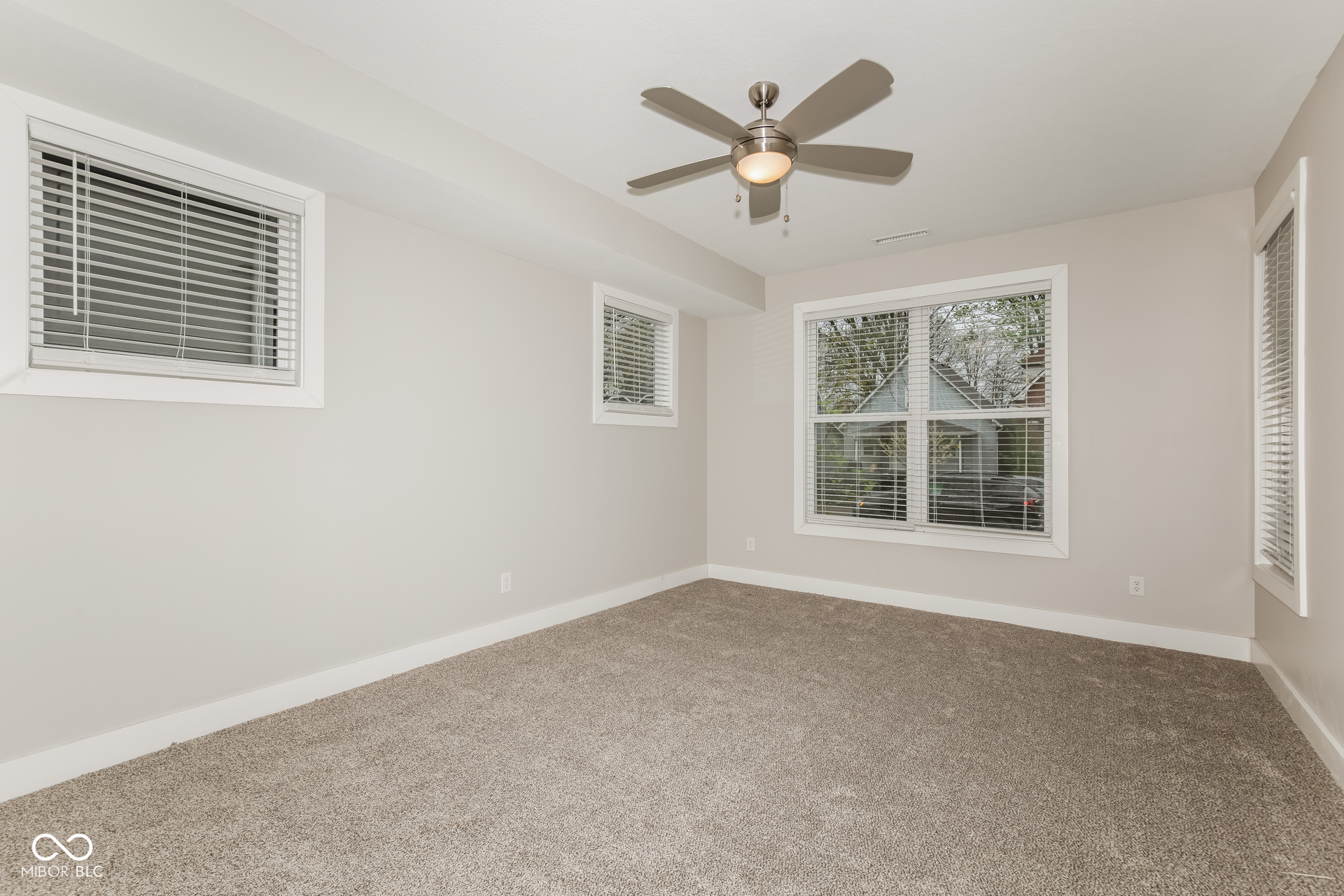 4077 Rookwood Avenue Indianapolis, IN 46208 - Photo 9 of 22