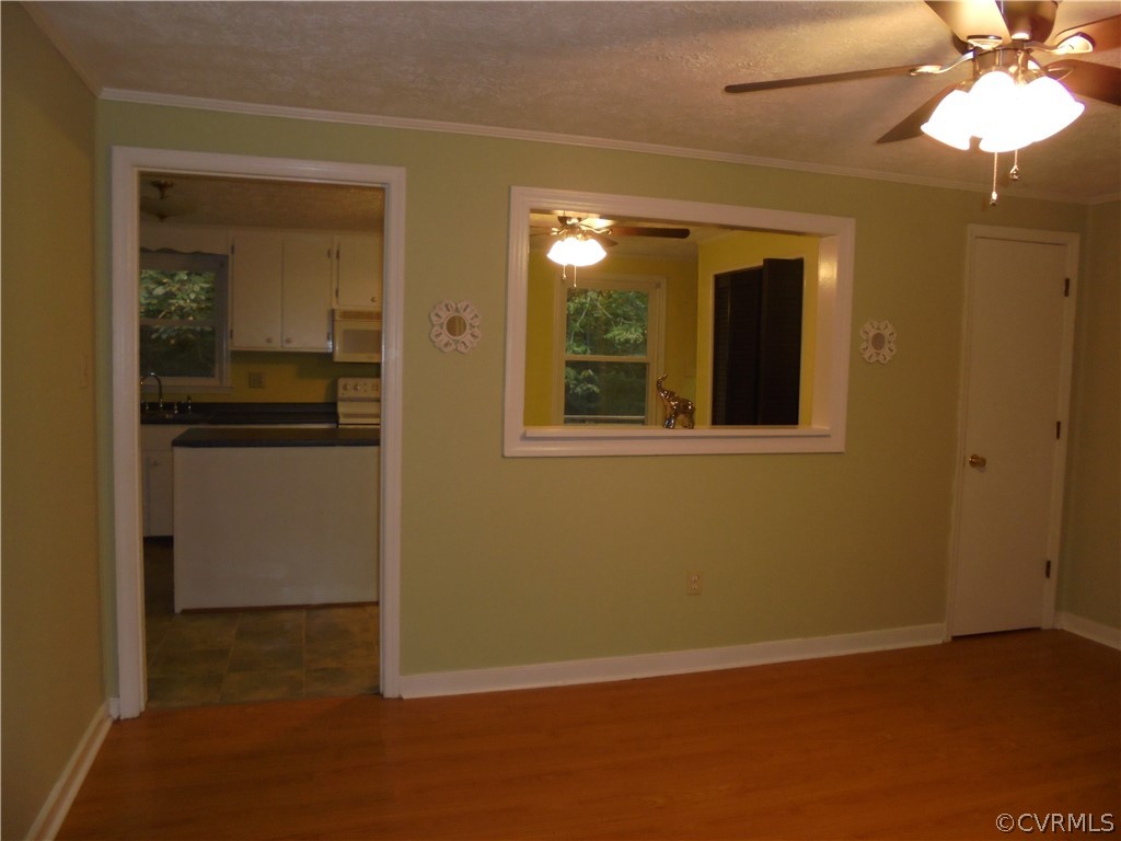 6405 Ware Road Quinton, VA 23141 - Photo 4 of 22 FRONT ENTRY VIEW OF GREAT ROOM INTO KITCHEN
