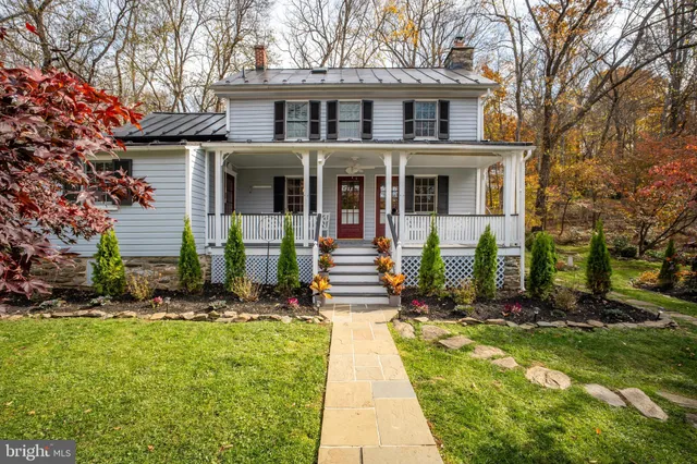 $899,000 | 13232 Loyalty Road, Leesburg, VA 20176