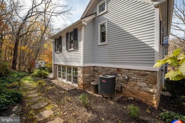 $899,000 | 13232 Loyalty Road, Leesburg, VA 20176