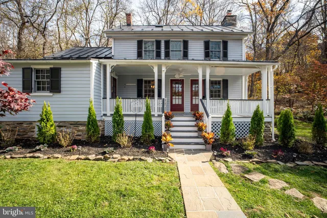 $899,000 | 13232 Loyalty Road, Leesburg, VA 20176