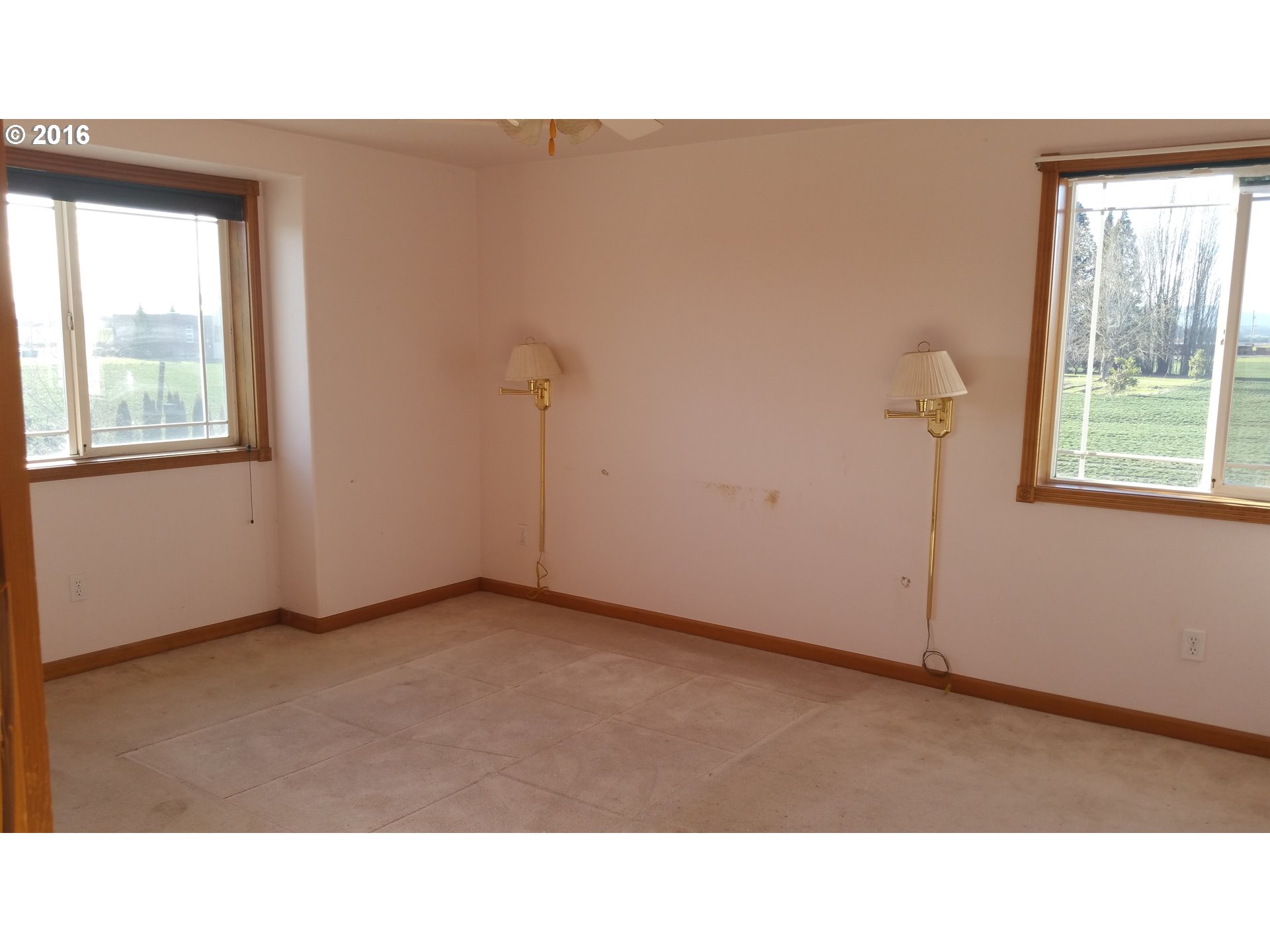 38775 Northwest Harrington Road Cornelius, OR 97113 - Photo 7 of 23 Gallery Image 7