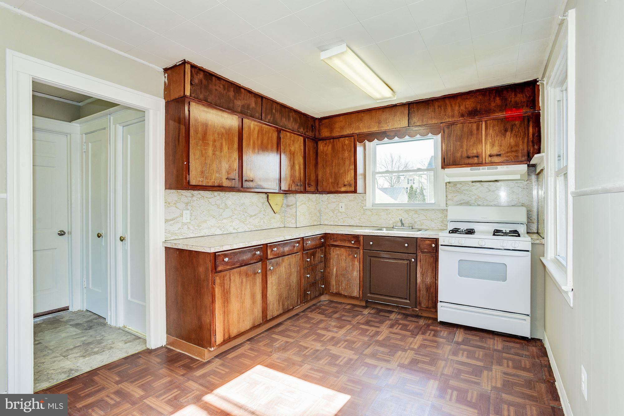 154 Samdin Boulevard Hamilton, NJ 08610 - Photo 8 of 30 Gallery Image 8