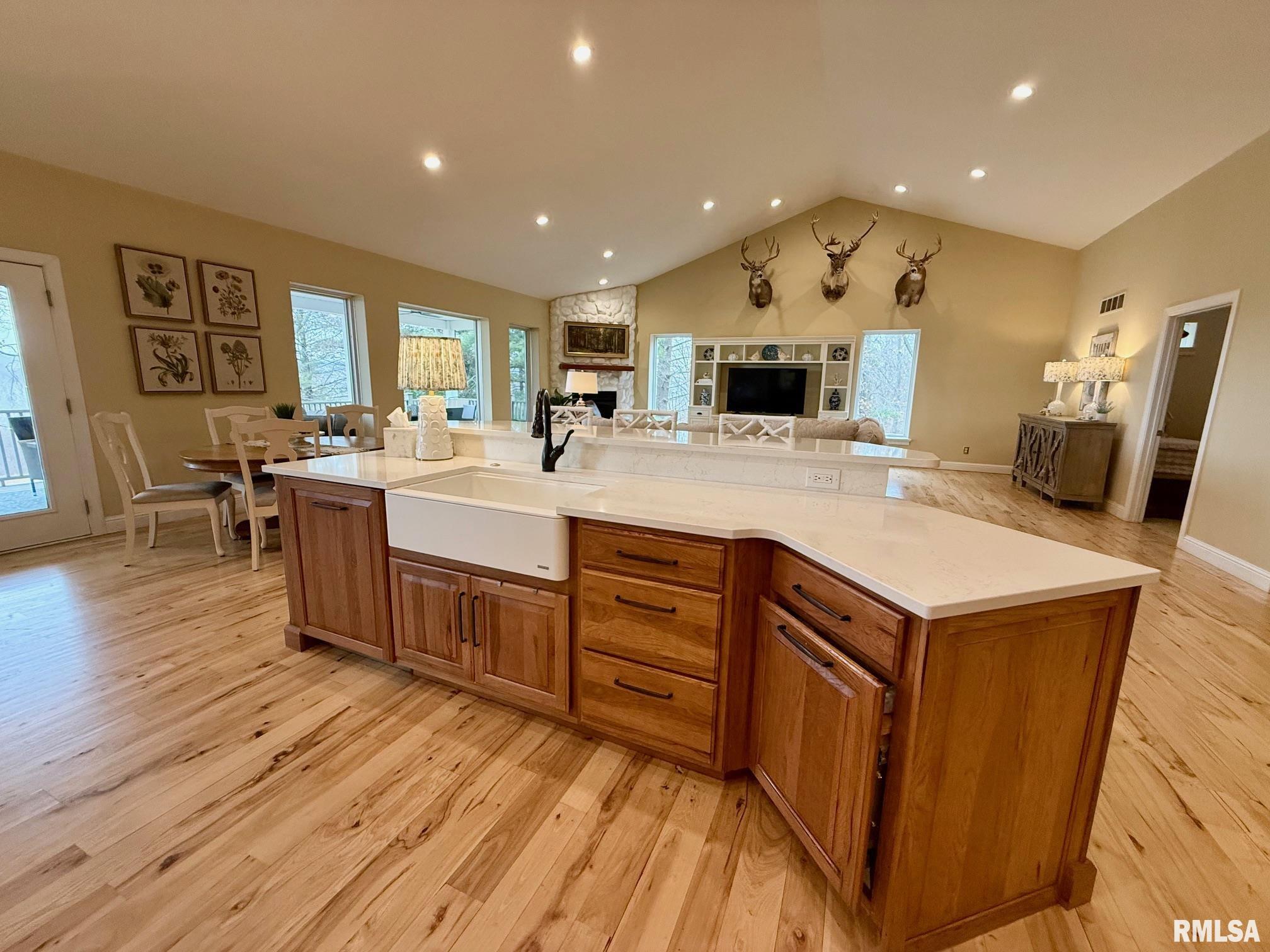 19051 Athens Blacktop Road Petersburg, IL 62675 - Photo 14 of 79