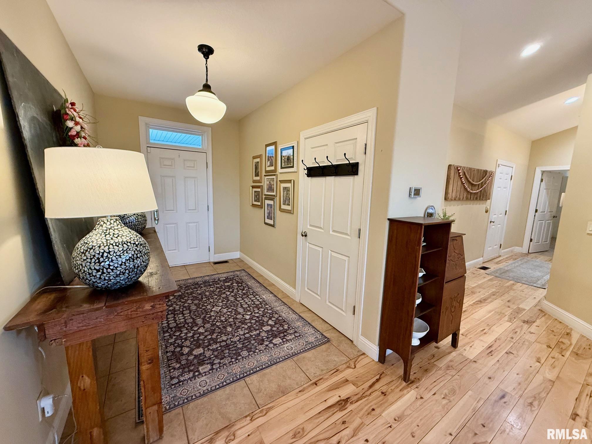 19051 Athens Blacktop Road Petersburg, IL 62675 - Photo 43 of 79