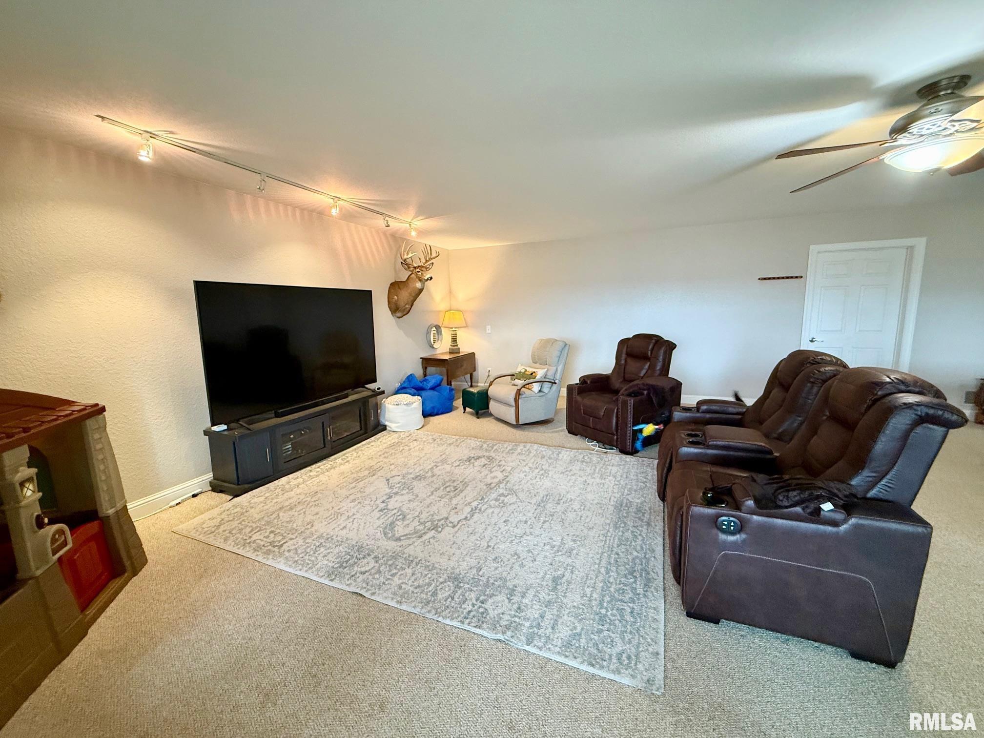 19051 Athens Blacktop Road Petersburg, IL 62675 - Photo 54 of 79