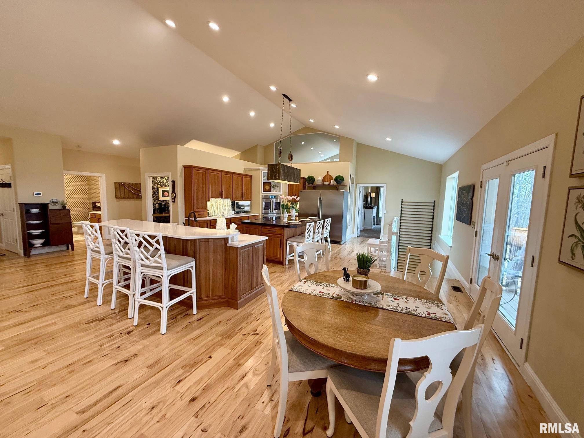 19051 Athens Blacktop Road Petersburg, IL 62675 - Photo 10 of 79