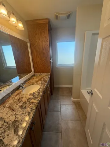 $224,900 | 174 Blue Ridge Drive, Gray, LA 70359