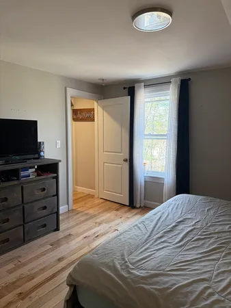 $3,300 | 86 Oak Street, Unit C, Waltham, MA 02453