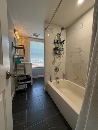 $3,300 | 86 Oak Street, Unit C, Waltham, MA 02453