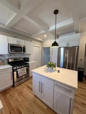 $3,300 | 86 Oak Street, Unit C, Waltham, MA 02453