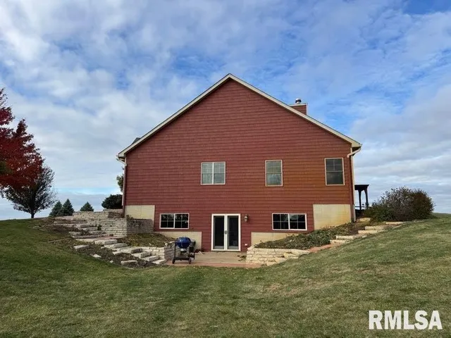 $899,500 | 23523 West Barrett Road, Elmwood, IL 61529